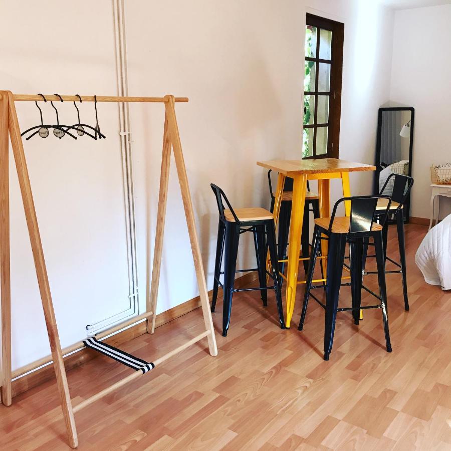 La Taille Haute Chambre Cerf Tigy Exterior photo